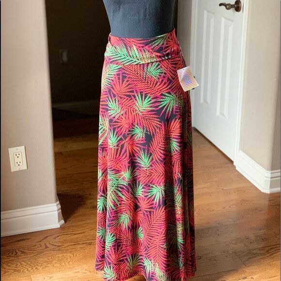 LuLaRoe‎ Maxi Skirt Leaf Print - Picture 2 of 8